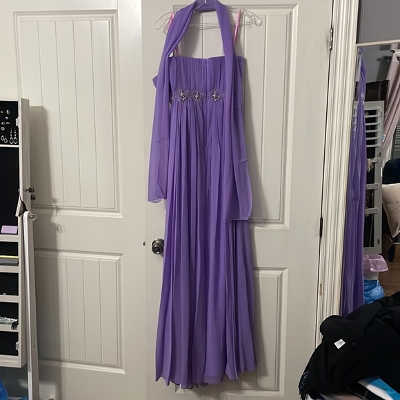 Size 12 May Queen couture formal gown - Picture 2 of 5